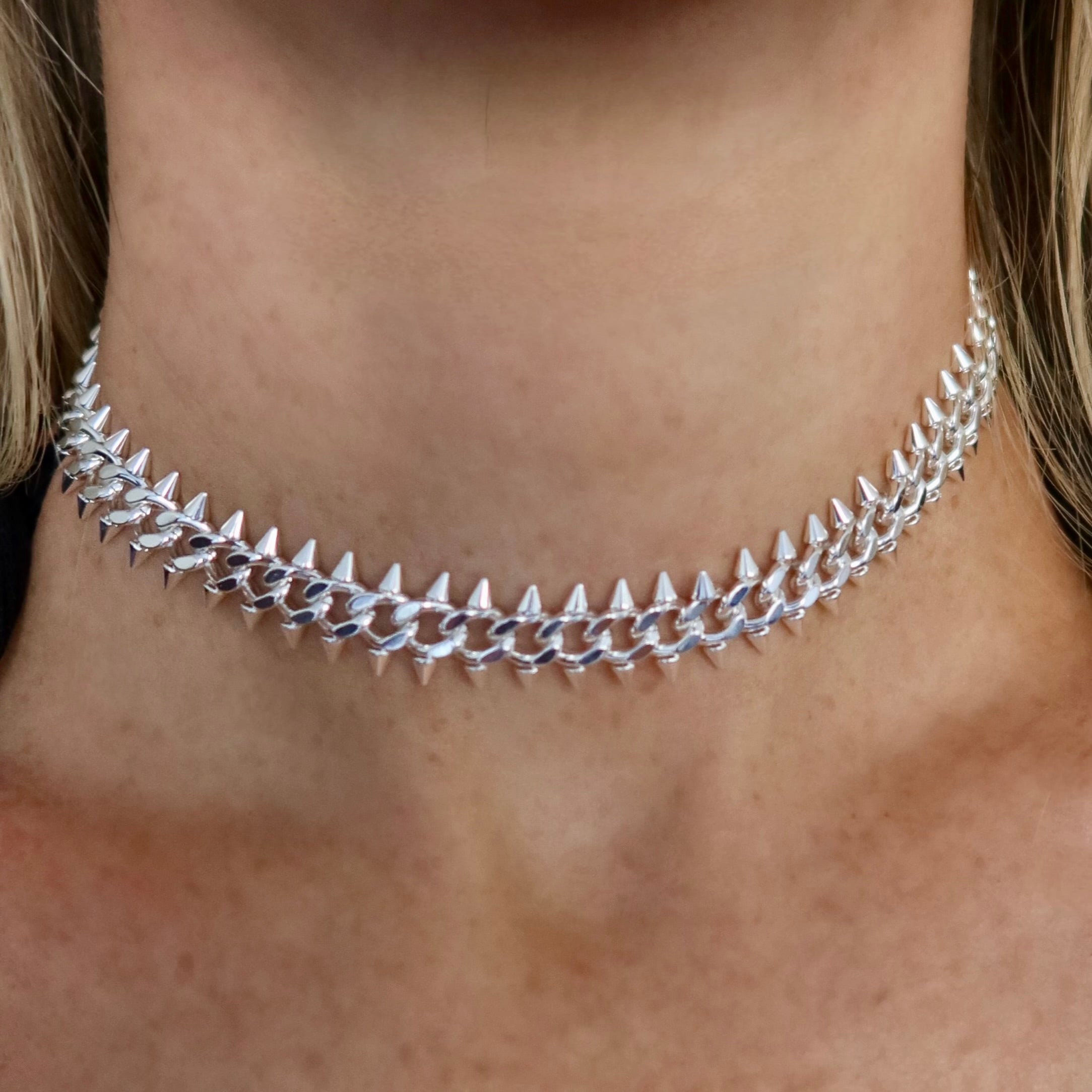 Starlit Spike Chain – ABNDCE