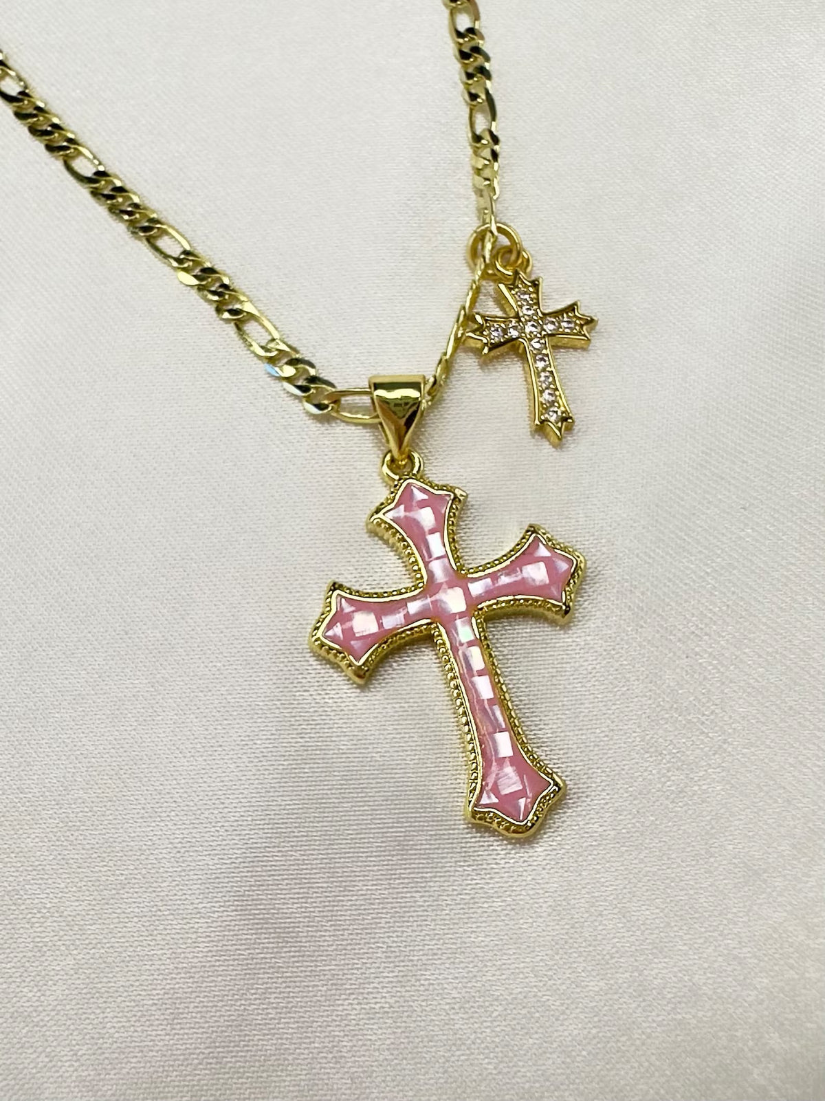 Les Deux Cross Pendent