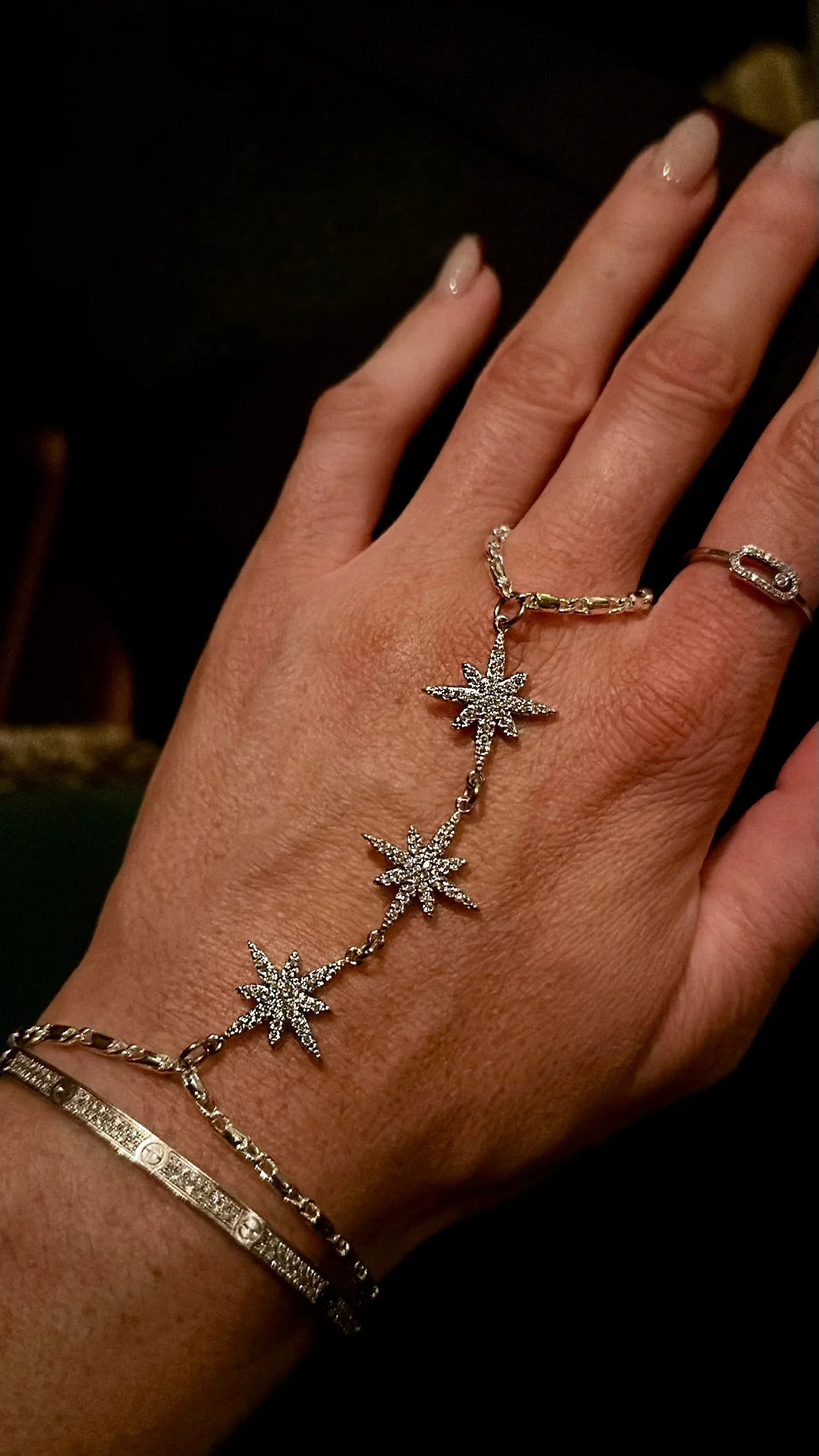 Twinkle Hand Chain